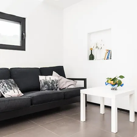 Amazing In With House Sea View *