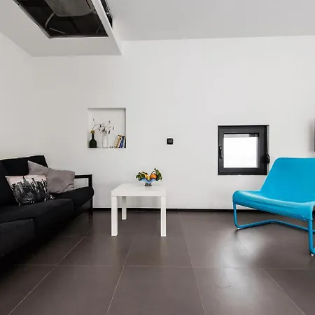 Holiday home Amazing In With House Sea View Dragove